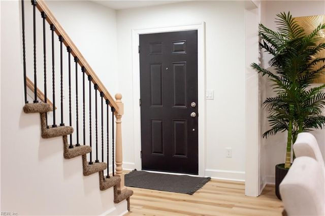 15661 Warwick Blvd Unit J, Newport News, VA 23608