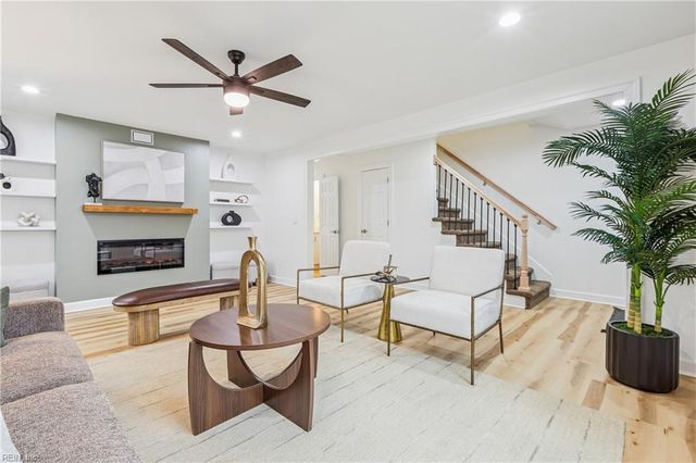 15661 Warwick Blvd Unit J, Newport News, VA 23608