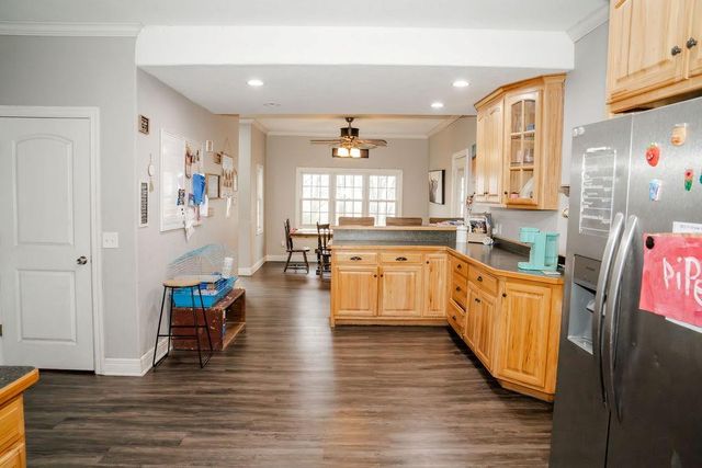 17850 10th Road, Parsons, KS 67357