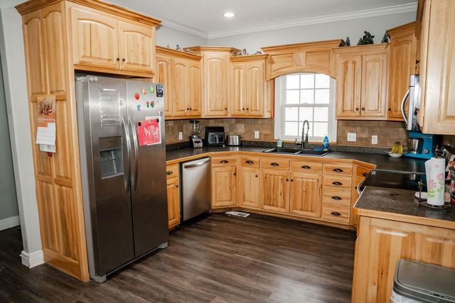 17850 10th Road, Parsons, KS 67357