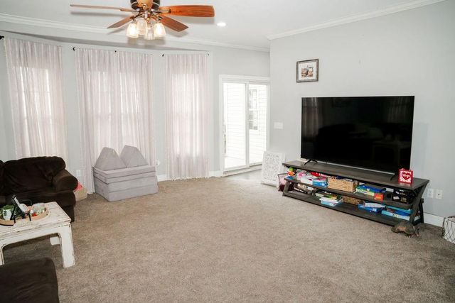 17850 10th Road, Parsons, KS 67357