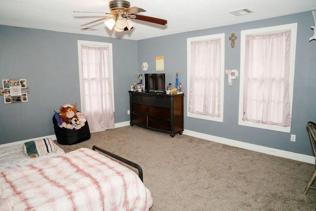 17850 10th Road, Parsons, KS 67357