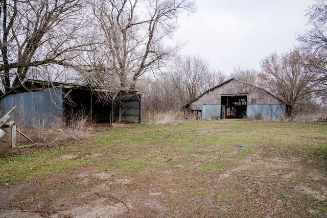 17850 10th Road, Parsons, KS 67357