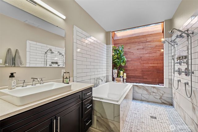 828 S Skylark Way, Othello, WA 99344