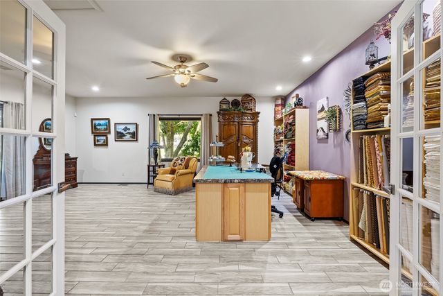 828 S Skylark Way, Othello, WA 99344