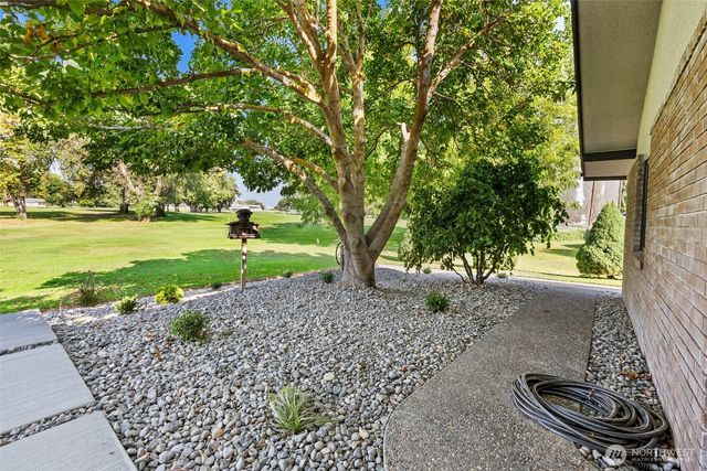 828 S Skylark Way, Othello, WA 99344