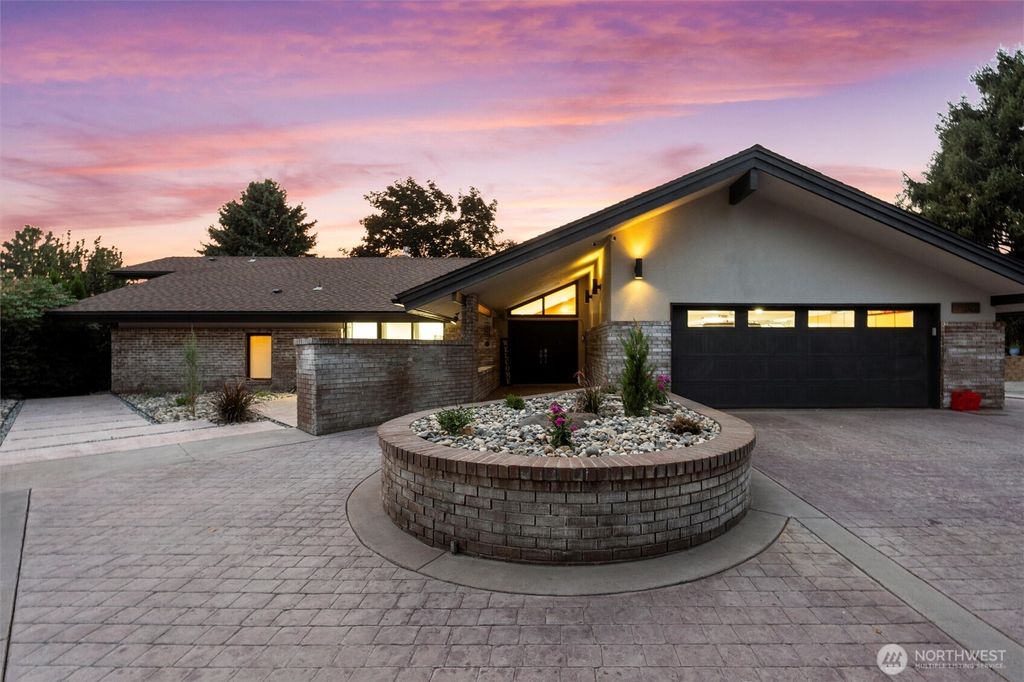 828 S Skylark Way, Othello, WA 99344