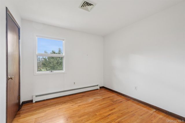 14 Old Minisink Trail, Goshen, NY 10924