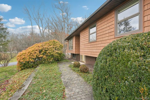 14 Old Minisink Trail, Goshen, NY 10924