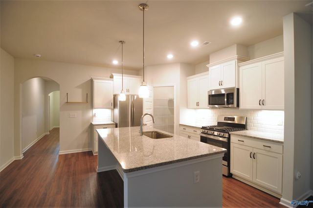 104 Grove Hill Circle, New Market, AL 35751