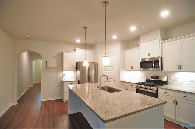 104 Grove Hill Circle, New Market, AL 35751