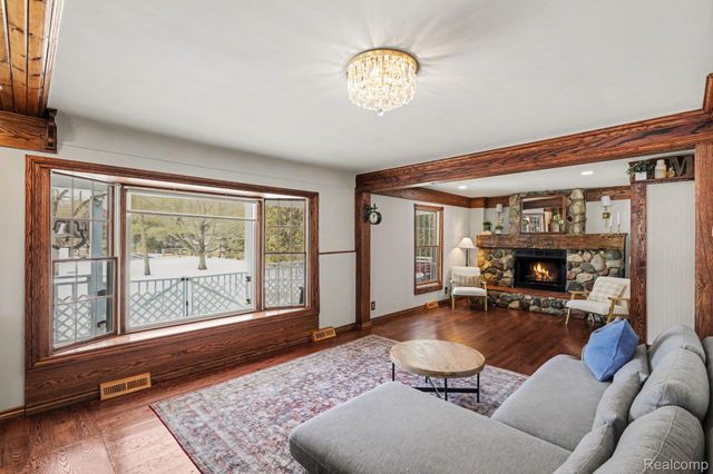 3639 Howland Road, Almont Township, MI 48003