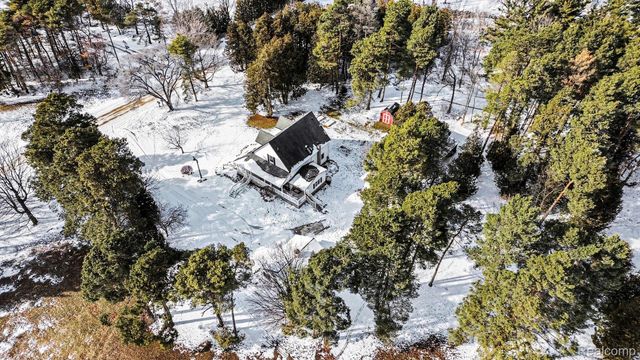 3639 Howland Road, Almont Township, MI 48003