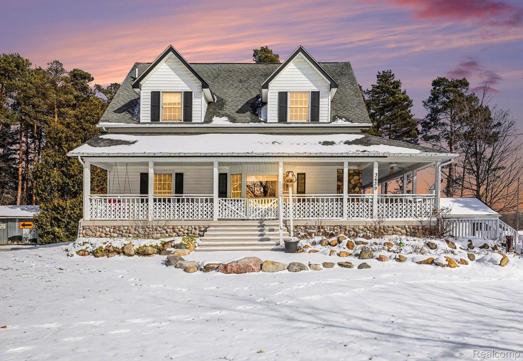 3639 Howland Road, Almont Township, MI 48003