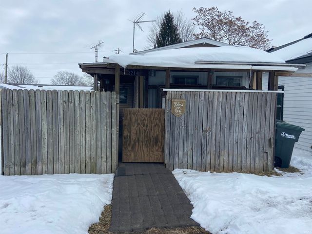 2714 S Liberty Street, Muncie, IN 47302