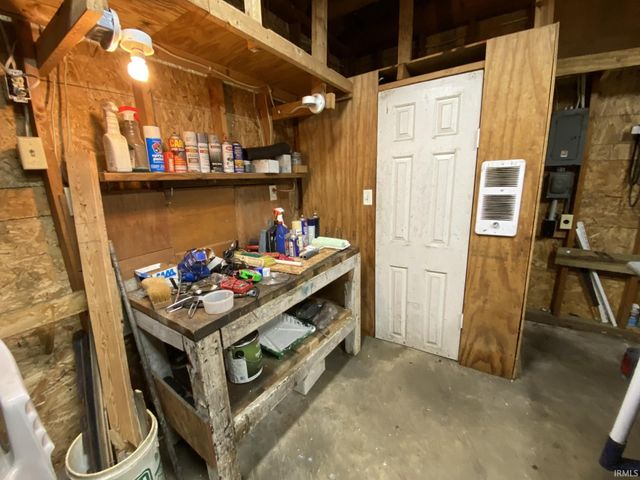 2714 S Liberty Street, Muncie, IN 47302