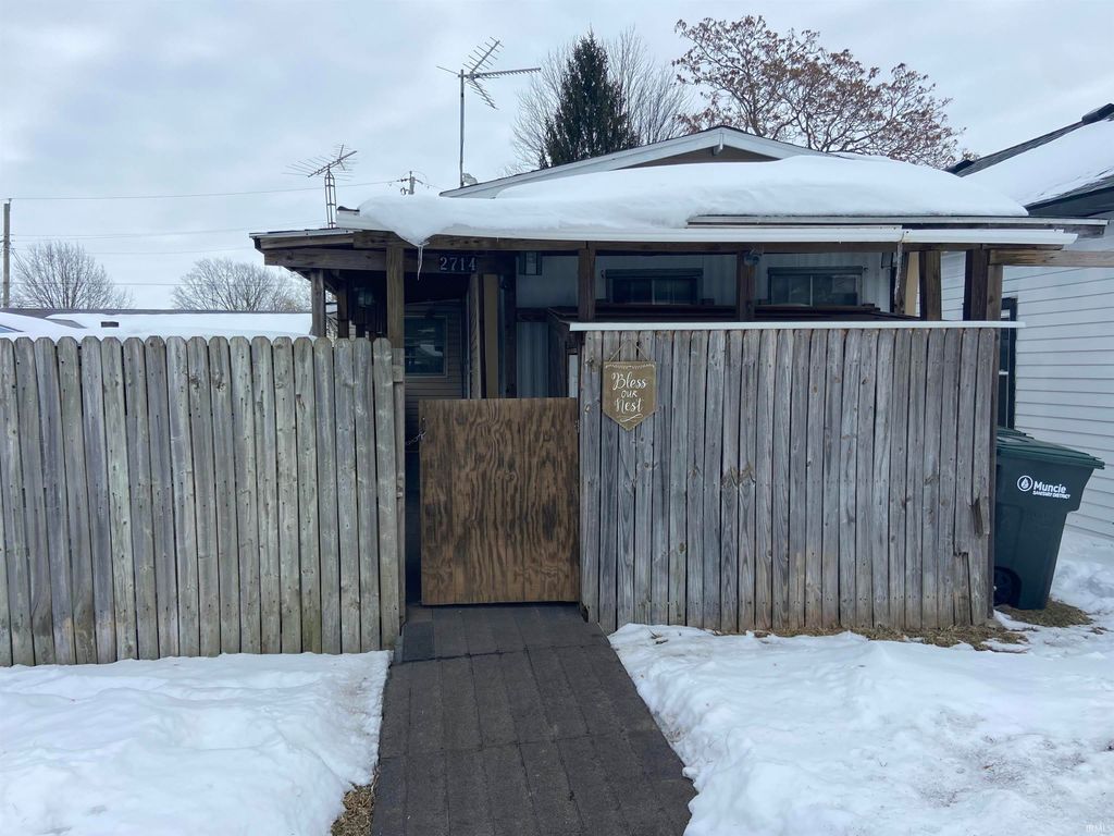 2714 S Liberty Street, Muncie, IN 47302