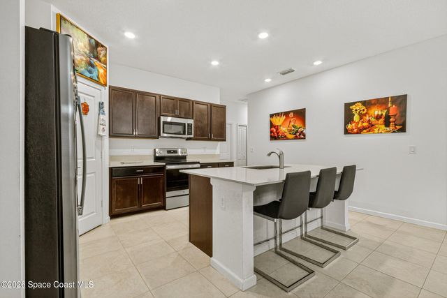 1975 Diablo Circle SW, Palm Bay, FL 32908