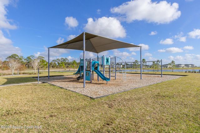 1975 Diablo Circle SW, Palm Bay, FL 32908