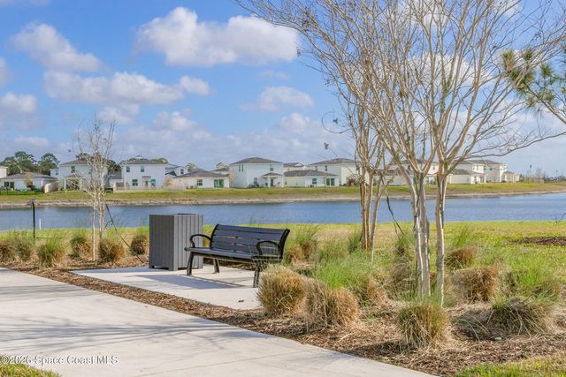 1975 Diablo Circle SW, Palm Bay, FL 32908