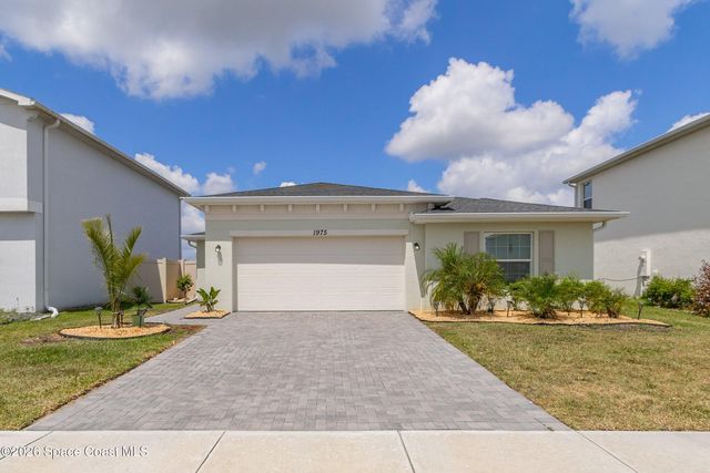 1975 Diablo Circle SW, Palm Bay, FL 32908