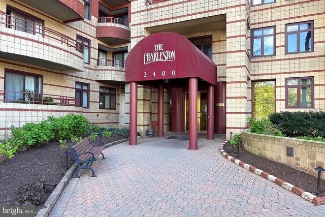 2400 Clarendon Blvd Apt 406, Arlington, VA 22201