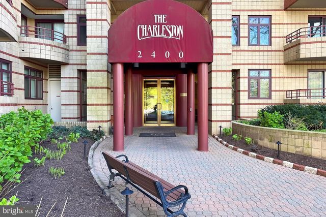 2400 Clarendon Blvd Apt 406, Arlington, VA 22201