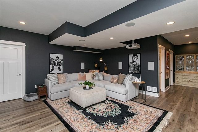 335 31st Street, Des Moines, IA 50312