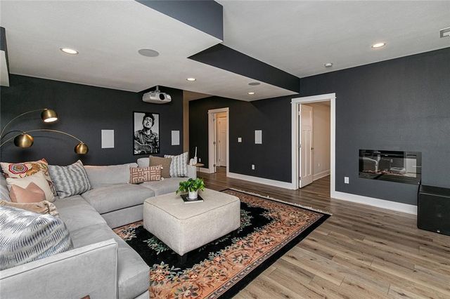 335 31st Street, Des Moines, IA 50312