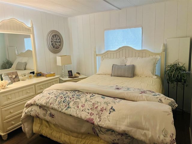 33 BOBCAT TRAIL, Wildwood, FL 34785
