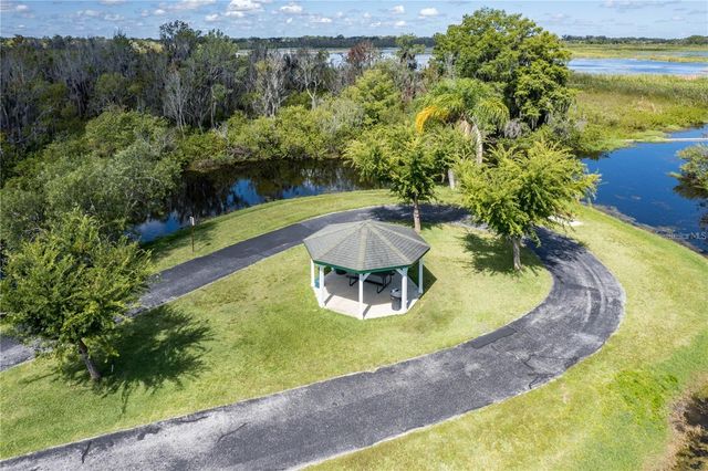 33 BOBCAT TRAIL, Wildwood, FL 34785