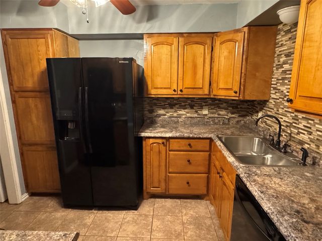 6629 High Lawn Terrace, Watauga, TX 76148