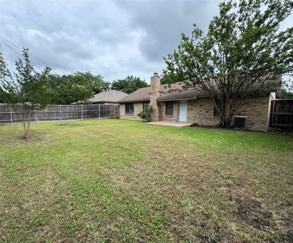 6629 High Lawn Terrace, Watauga, TX 76148