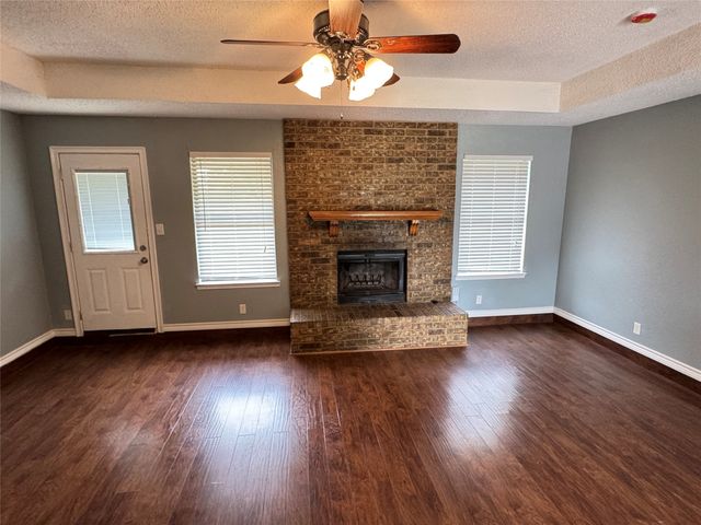 6629 High Lawn Terrace, Watauga, TX 76148