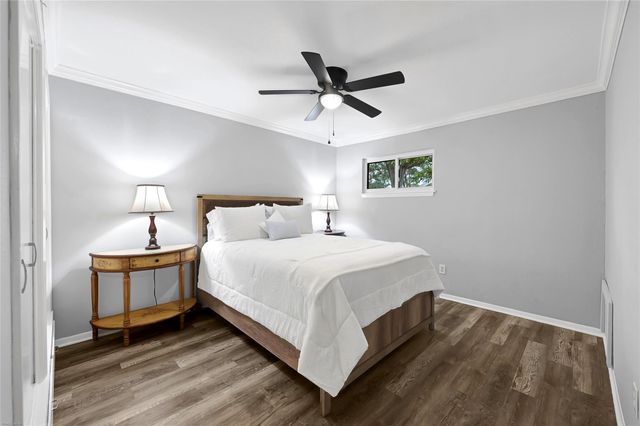 10226 Carlow Lane, La Porte, TX 77571