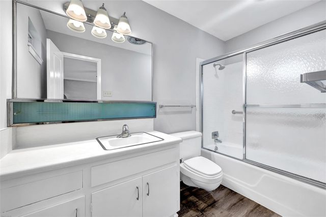 10226 Carlow Lane, La Porte, TX 77571