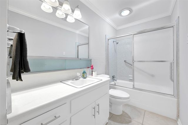 10226 Carlow Lane, La Porte, TX 77571