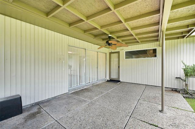 10226 Carlow Lane, La Porte, TX 77571