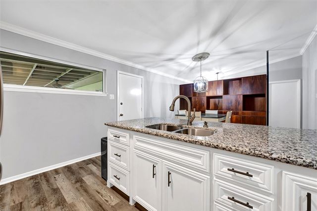 10226 Carlow Lane, La Porte, TX 77571