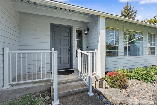 6411 W Sarazen Street SE, Olympia, WA 98513