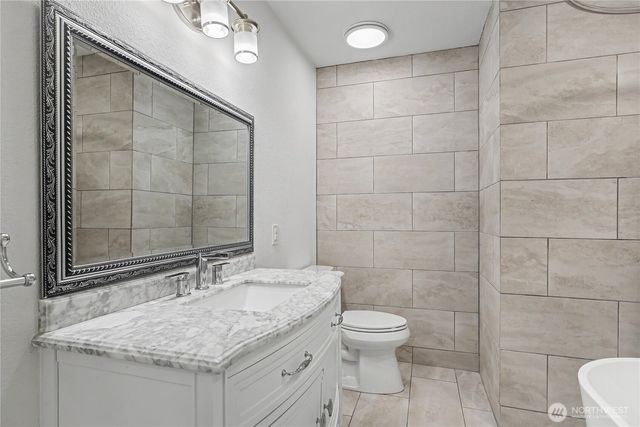6411 W Sarazen Street SE, Olympia, WA 98513