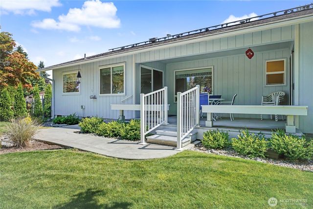 6411 W Sarazen Street SE, Olympia, WA 98513