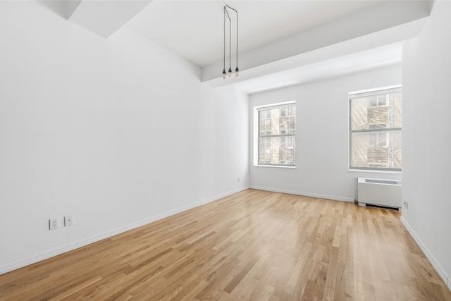 99 John St Apt 508, New York City, NY 10038