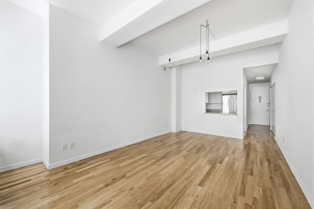 99 John St Apt 508, New York City, NY 10038