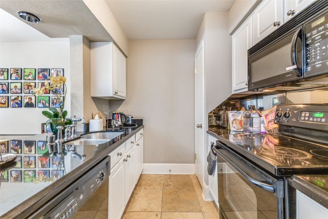 5908 Sandhurst Lane 244, Dallas, TX 75206