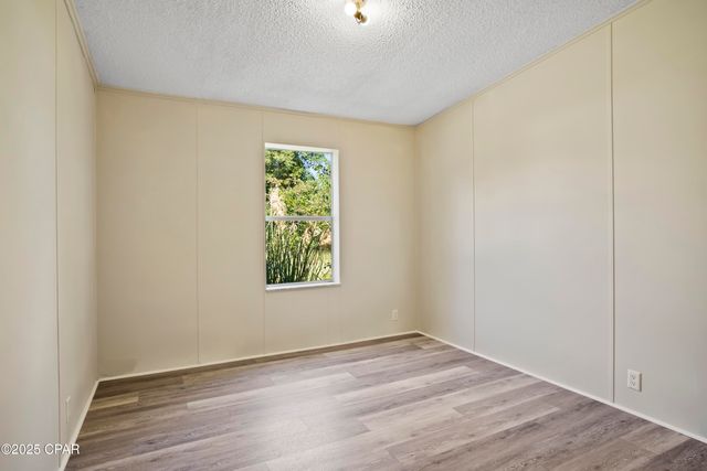 7868 Suellen Street, Sneads, FL 32460