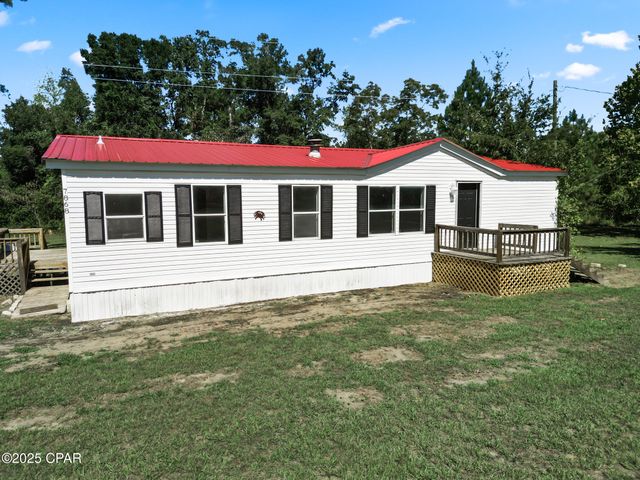 7868 Suellen Street, Sneads, FL 32460