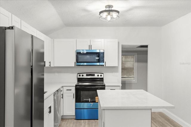 14317 10TH STREET, Dade City, FL 33523