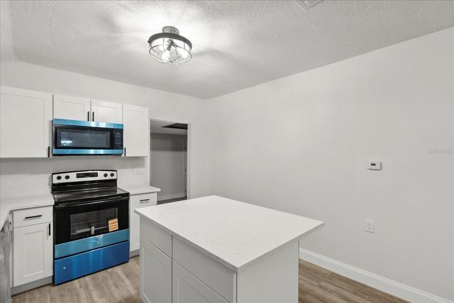 14317 10TH STREET, Dade City, FL 33523