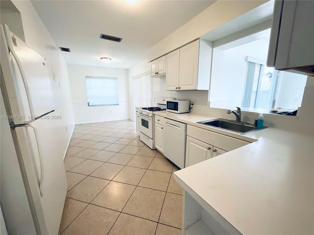 4343 NW 113th Ter, Sunrise, FL 33323